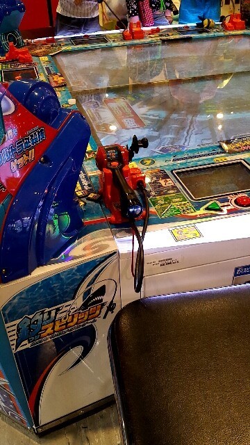 ゲームセンター順番待ち